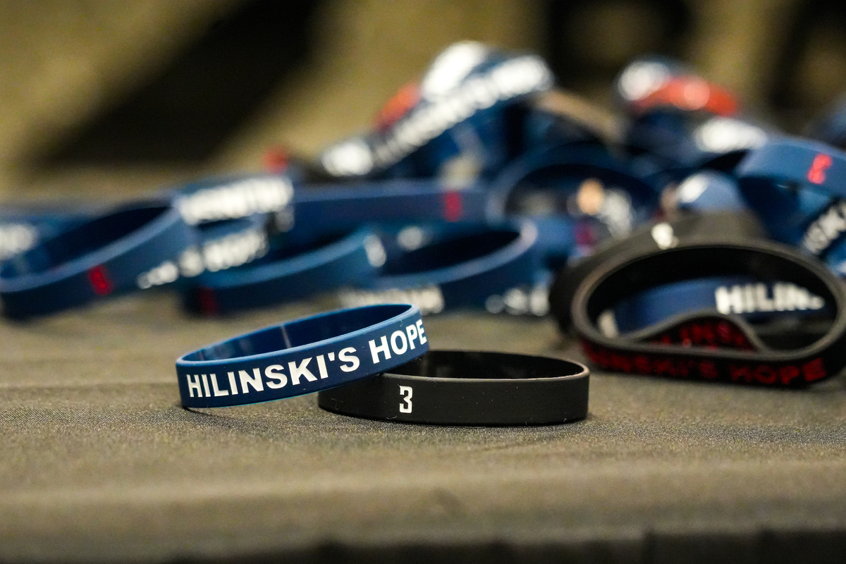 A pile of bracelets that say Hilinski's Hope